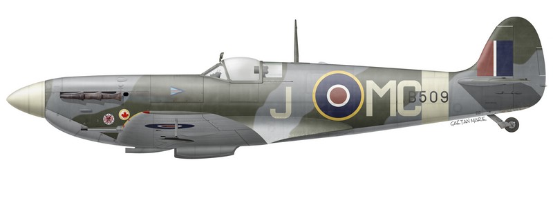 Spitfire Mk Vc, AB509, piloté par le W/C John M. Checketts, commandant du No 142 Wing, mai-juin 1944.